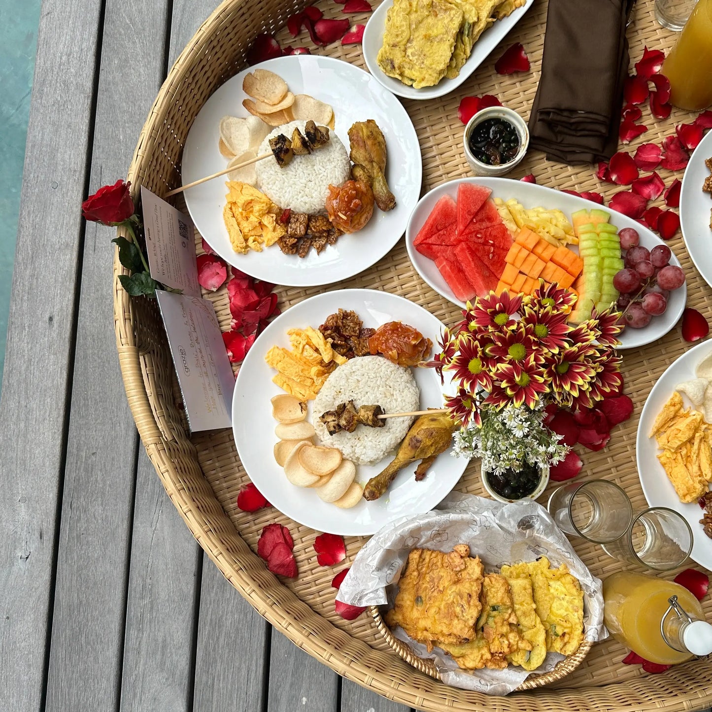 Floating Breakfast: Build Your Own Tray - Grazie Bali