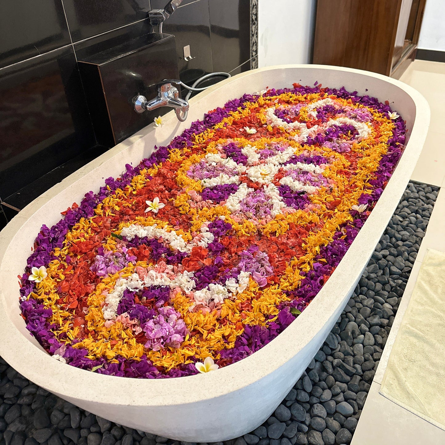 Pool Flower Decoration and Flower Bath in Bali - Grazie Bali