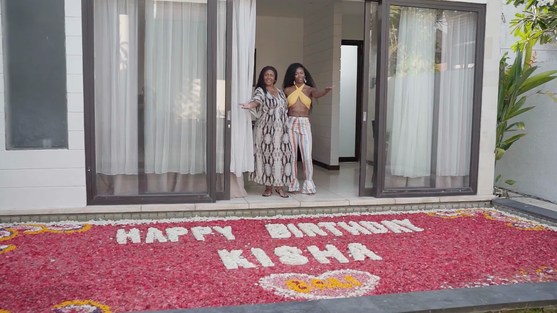 Flower Pool Bali Experience - All Inclusive - Grazie Bali