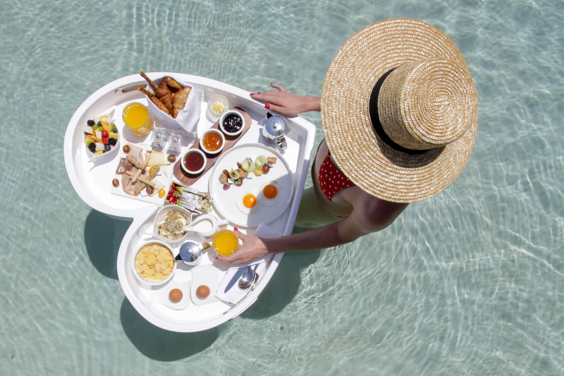 8 Seminyak's Top Villas for an Enchanting Floating Breakfast Experience ...