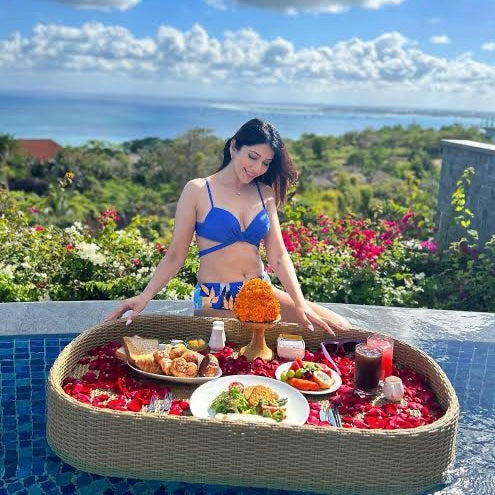 Floating Breakfast: Solo Traveller Package - Grazie Bali