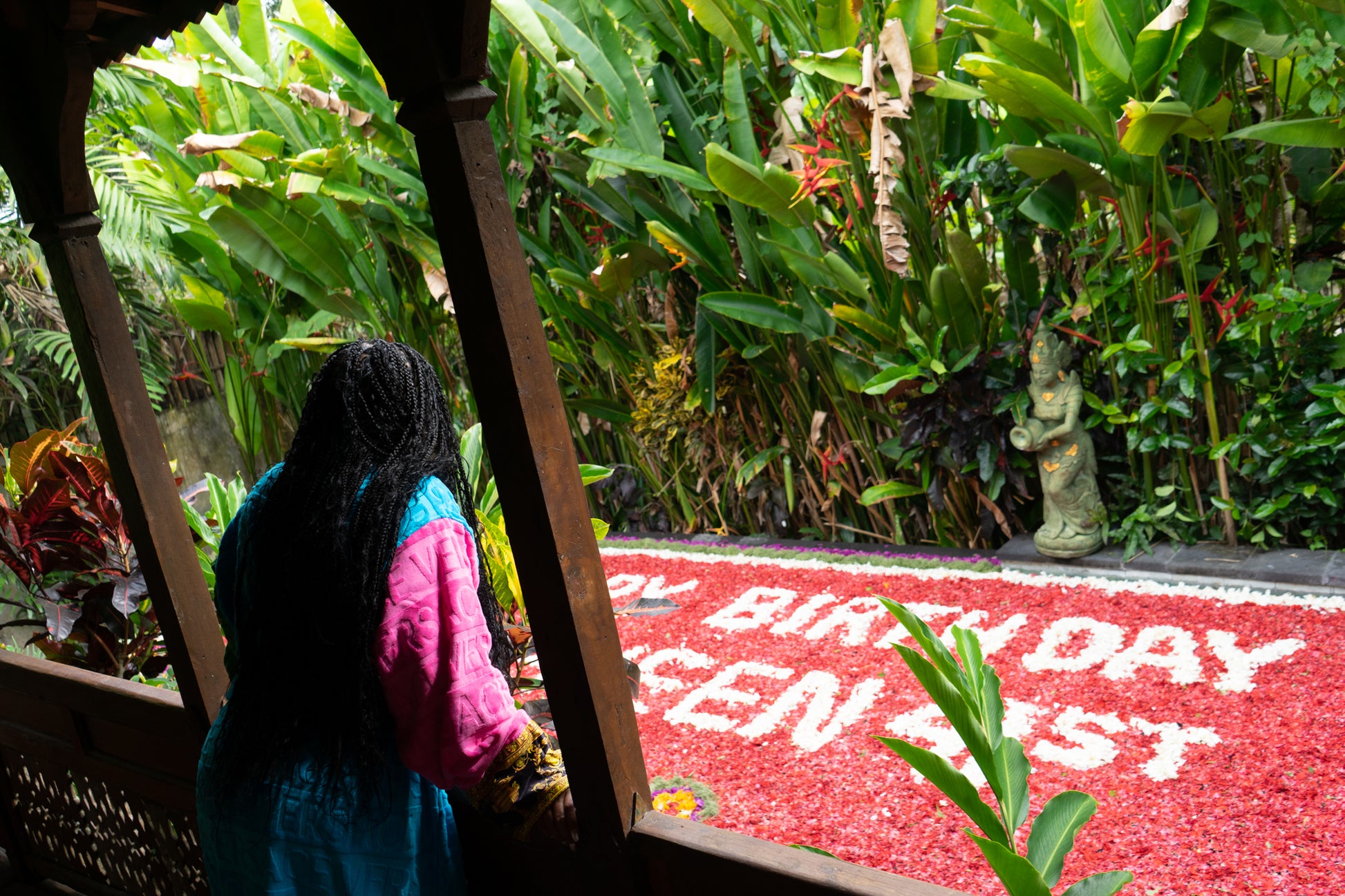 Pool Flower Decoration and Flower Bath in Bali - Grazie Bali